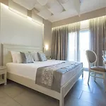 Ionion & Apartahotel 3*