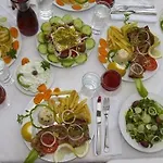 Ξενοδοχείο με διαμερίσματα Ionion & Γλύφα