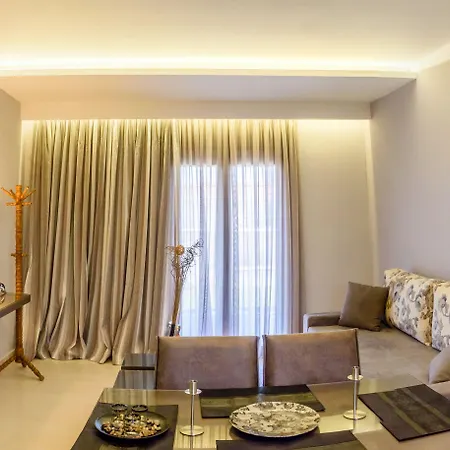 Ionion & Apart Otel 3*