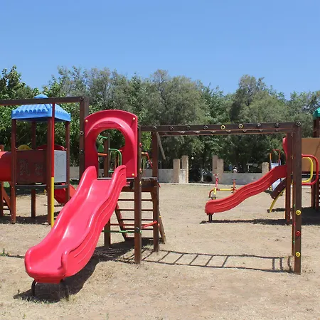 Ionion & Aparthotel 3*