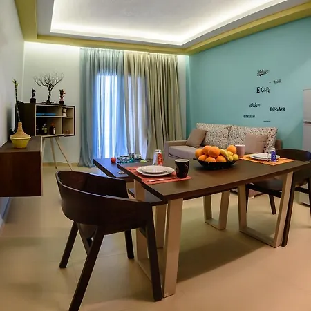 Ionion & Aparthotel 3*