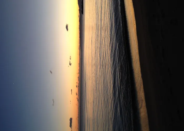 Ionion & Aparthotel Glífa