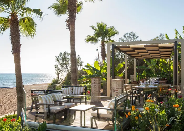 Ionion & شقة فندقية