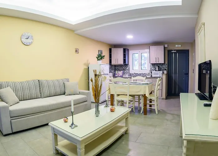 Ionion & شقة فندقية 3*